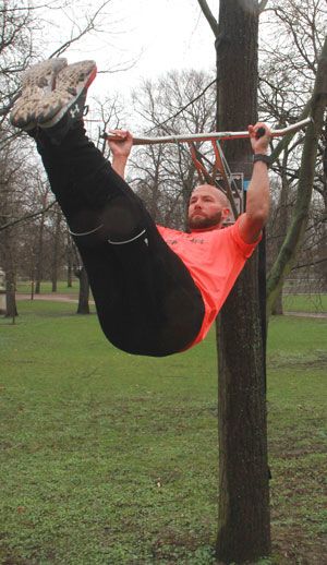 Mobile Pullup & Dip Stange