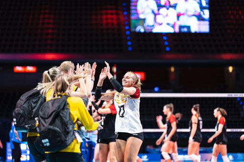 Volleyballspielerin Patricia Nestler beim Jubeln nach einem Punktgewinn