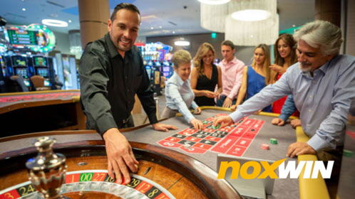 Spielautomat mit dreimal die Sieben