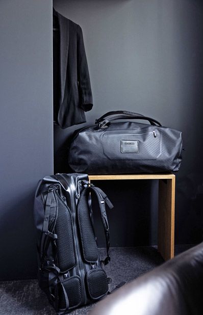 Schwarze Reisetasche aus Leder
