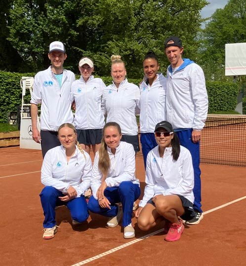 Gruppenfoto der Spieler des TC Blau-Weiß Dresden-Blasewitz