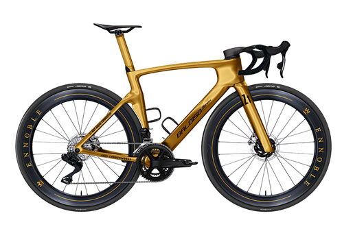 Rennrad Baldiso Zenith in goldener Farbe