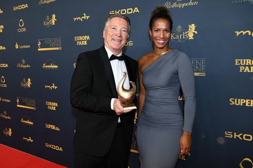 Bundestrainer Harold Kreis und Fernsehmoderatorin Mariama Jamanka