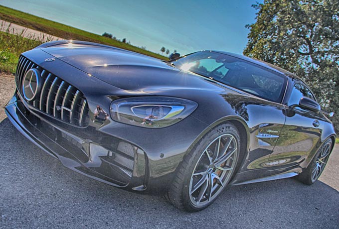Mercedes-AMG GT R